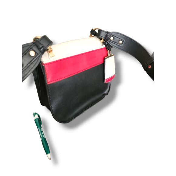 Carpisa Made In Italy Black Leather Satchel Top Small Crossbody Bag Minimalist P - Picture 5 of 8